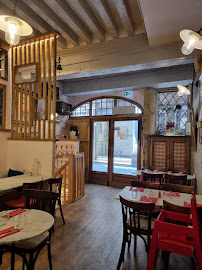 Atmosphère du Restaurant français Chez Grand-Mère à Lyon - n°9