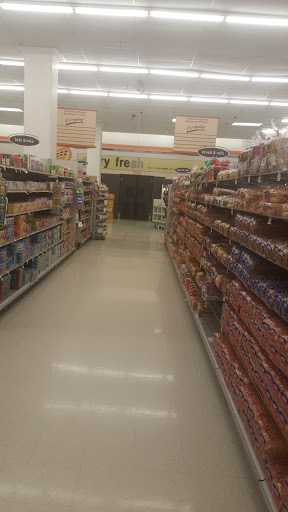 Grocery Store «Shoppers», reviews and photos, 6200 Little River Turnpike, Alexandria, VA 22312, USA