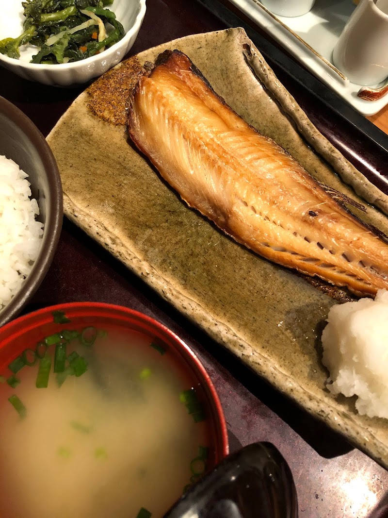 博多もつ鍋やまや エキマルシェ大阪店 大阪府大阪市北区梅田 もつ鍋料理店 レストラン グルコミ