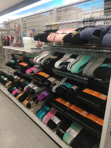 Clothing Store «Ross Dress for Less», reviews and photos, 1427 W Pipeline Rd, Hurst, TX 76053, USA