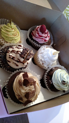 Dessert Shop «Matties Delectable Desserts», reviews and photos, 110 S Park Ave, Sanford, FL 32771, USA