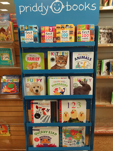 Book Store «Barnes & Noble», reviews and photos, 800 Settlers Ridge Center Dr, Pittsburgh, PA 15205, USA