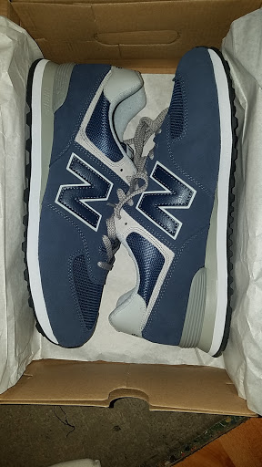 Shoe Store «New Balance», reviews and photos, 127 Old Country Rd, Carle Place, NY 11514, USA