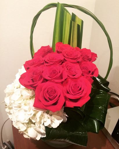Florist «Amazing Flowers Miami», reviews and photos, 252 Sunny Isles Blvd #2b, Sunny Isles Beach, FL 33160, USA