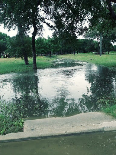 Park «California Crossing Park», reviews and photos, 5198 Riverside Dr, Irving, TX 75039, USA