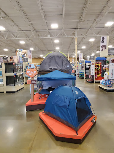 Pet Supply Store «PetSmart», reviews and photos, 2020 SW Westport Dr, Topeka, KS 66604, USA