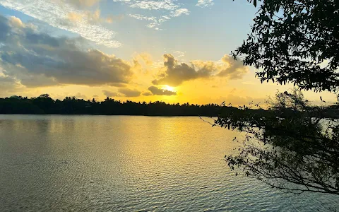 Kubichchankulama Lake Jogging path and park image