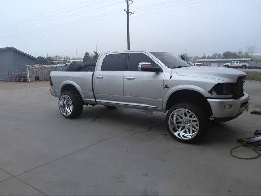 Auto Repair Shop «Discount Tire & Service of Greeley», reviews and photos, 120 18th St, Greeley, CO 80631, USA