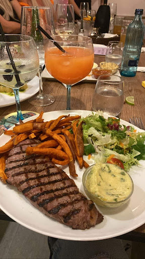Twenty Two Bar & Grill en Orihuela
