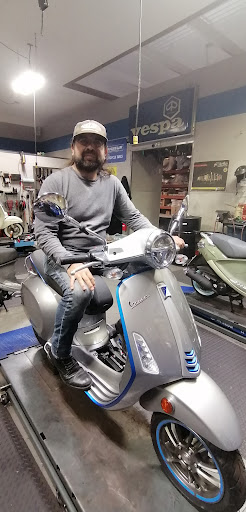 Motor Scooter Dealer «Vespa Motorsport», reviews and photos, 3955 Pacific Hwy, San Diego, CA 92110, USA
