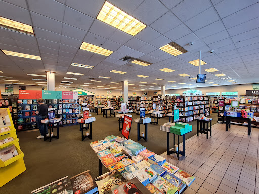 Book Store «Barnes & Noble», reviews and photos, 1091 El Camino Real, Redwood City, CA 94063, USA