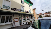 Extérieur du Hôtel et Restaurant Les Alpes à Allevard - n°18