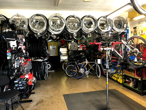 Bicycle Repair Shop «Hands On Bicycle», reviews and photos, 1453 Gulf to Bay Blvd B, Clearwater, FL 33755, USA