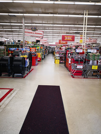 Home Improvement Store «Tractor Supply Co.», reviews and photos, 3826 S Suncoast Blvd, Homosassa, FL 34448, USA