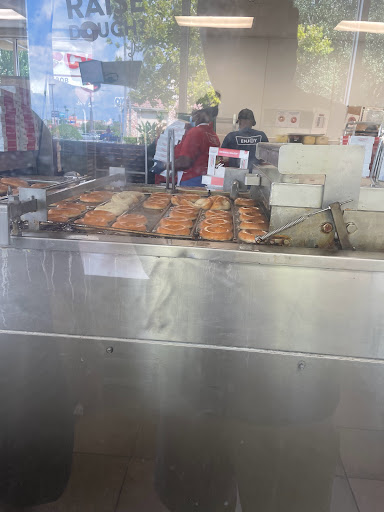 Bakery «Krispy Kreme Doughnuts», reviews and photos, 5318 W Irlo Bronson Memorial Hwy, Kissimmee, FL 34746, USA
