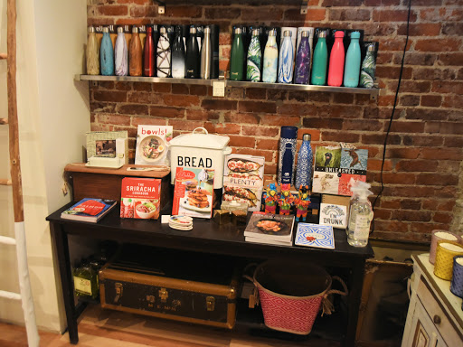 Boutique «The Little Apple», reviews and photos, 4361 Main St, Philadelphia, PA 19127, USA