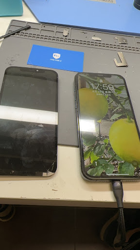 Cell Phone Repair Center-iPhone-Samsung- iPad-MacBook-LG-Motorola image