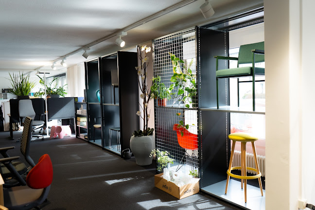 Pius Schäfler Schaffhausen | Büroplanung, Vitra, ListaOffice, Konica Minolta, HP - Druckerei