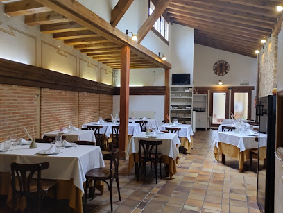Restaurante La Farola - C. Cantarranas, 11, 40173 La Velilla, Segovia, Spain