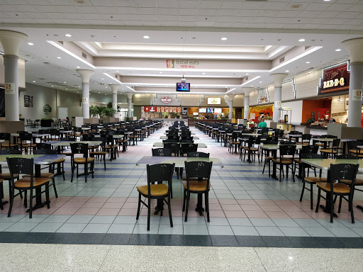 Shopping Mall «Merle Hay Mall», reviews and photos, 3800 Merle Hay Rd, Des Moines, IA 50310, USA