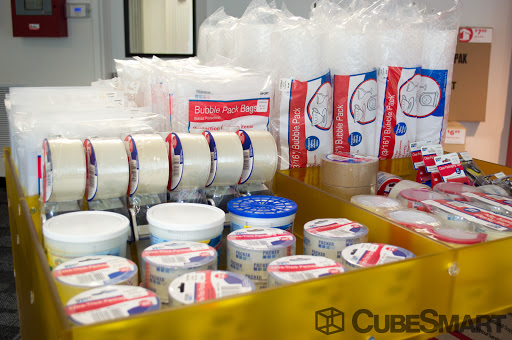 Self-Storage Facility «CubeSmart Self Storage», reviews and photos, 221 Fallon Rd, Stoneham, MA 02180, USA