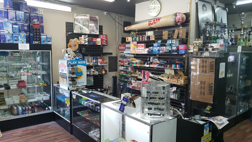 Tobacco Shop «Smoking Box Smoke Shop», reviews and photos, 1008 Alamitos Ave, Long Beach, CA 90813, USA