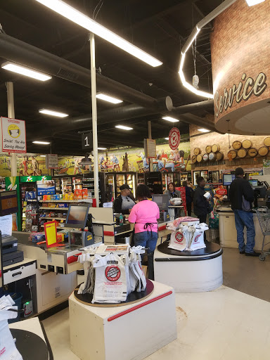 Supermarket «Cash Saver Grocery», reviews and photos, 3044 Wilson Ave, Louisville, KY 40211, USA
