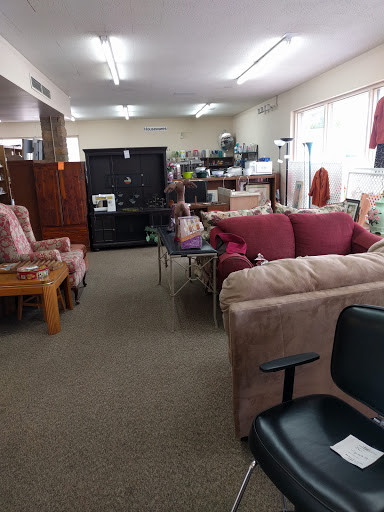 Thrift Store «Hilltoppers Inc Thrift Store», reviews and photos, 154 E 1st St, Crossville, TN 38555, USA