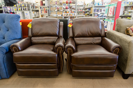 Outlet Store «Corvallis Outlet Store», reviews and photos, 934 NW Kings Blvd, Corvallis, OR 97330, USA