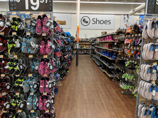 Discount Store «Walmart», reviews and photos, 199 JT Connell Hwy, Newport, RI 02840, USA
