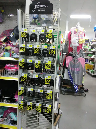 Discount Store «Dollar General», reviews and photos, 3941 N Scenic Hwy, Lake Wales, FL 33898, USA