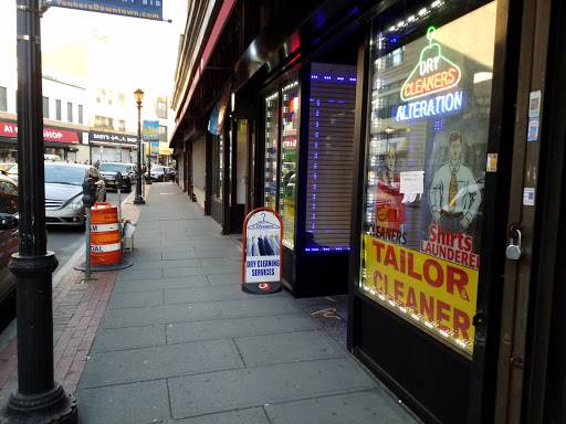 Dry Cleaner «Dry Cleaners & Tailor Inc», reviews and photos, 19 N Broadway, Yonkers, NY 10701, USA