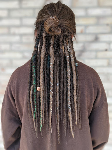 Hair Salon «Bella Bronze Hair Salon and Tanning Studio», reviews and photos, 1486 N Portage Path, Akron, OH 44313, USA