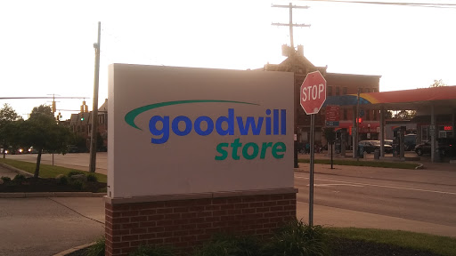Thrift Store «Goodwill Columbus», reviews and photos, 2550 N High St, Columbus, OH 43202, USA