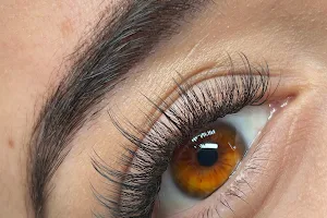 Lash Belle - Extensiones de pestañas image