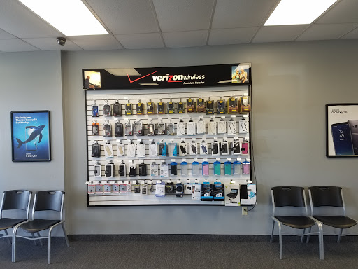 Cell Phone Store «GoWireless Verizon Authorized Retailer», reviews and photos, 12626 Chillicothe Rd Unit 2, Chesterland, OH 44026, USA