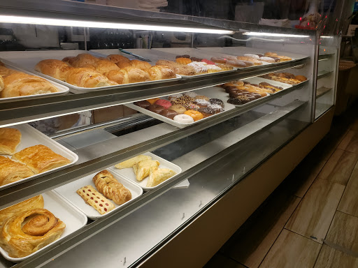 Donut Shop «Circus Donuts», reviews and photos, 1500 W Carson St, Torrance, CA 90501, USA