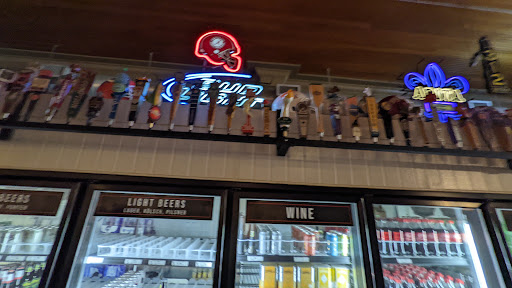 Beer Store «Cravings», reviews and photos, 2320 University Blvd, Tuscaloosa, AL 35401, USA