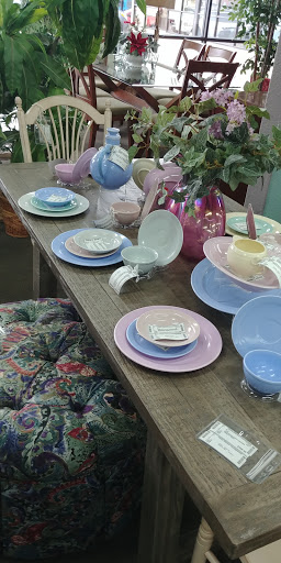 Consignment Shop «Home Interior Consignments», reviews and photos, 3010 Williams Dr #135, Georgetown, TX 78628, USA