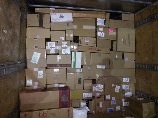 Shipping and Mailing Service «UPS Customer Center - Buffalo», reviews and photos, 931 Bailey Ave, Buffalo, NY 14206, USA