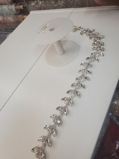 Fabric Store «Mood Fabrics», reviews and photos, 645 South La Brea Ave, Los Angeles, CA 90036, USA