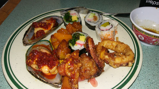 Shopping Mall «The Brickyard», reviews and photos, 2600 N Narragansett Ave, Chicago, IL 60639, USA