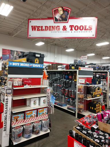 Home Improvement Store «Tractor Supply Co.», reviews and photos, 2475 Dr Martin Luther King Jr Pkwy, Chico, CA 95928, USA