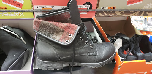 Shoe Store «Rack Room Shoes», reviews and photos, 401 Outlet Center Dr #310, Georgetown, KY 40324, USA