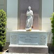 Grave of Bette Davis