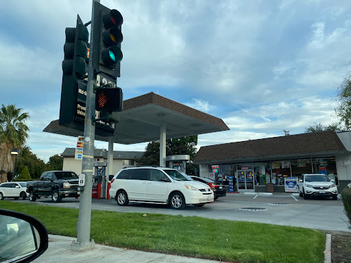 Convenience Store «Quik Stop», reviews and photos, 2704 N Bascom Ave, San Jose, CA 95124, USA