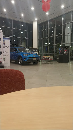 Toyota Dealer «Folsom Lake Toyota», reviews and photos, 12747 Folsom Blvd, Folsom, CA 95630, USA