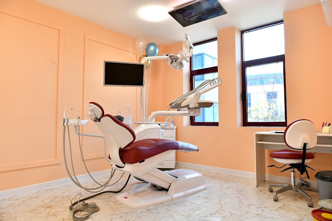 Отзиви за Стоматологични кабинети Central Dent Дигитална рентгенова лаборатория в Сливен - Зъболекар