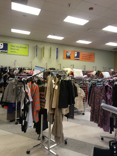Clothing Store «GoodWill», reviews and photos, 1356 E Vine St, Kissimmee, FL 34744, USA