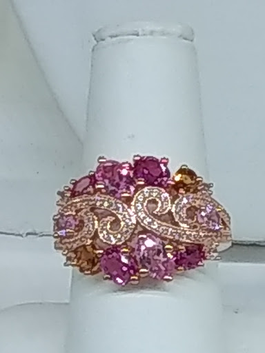 Shopping Mall «San Antonio Center», reviews and photos, 2550 W El Camino Real, Mountain View, CA 94040, USA